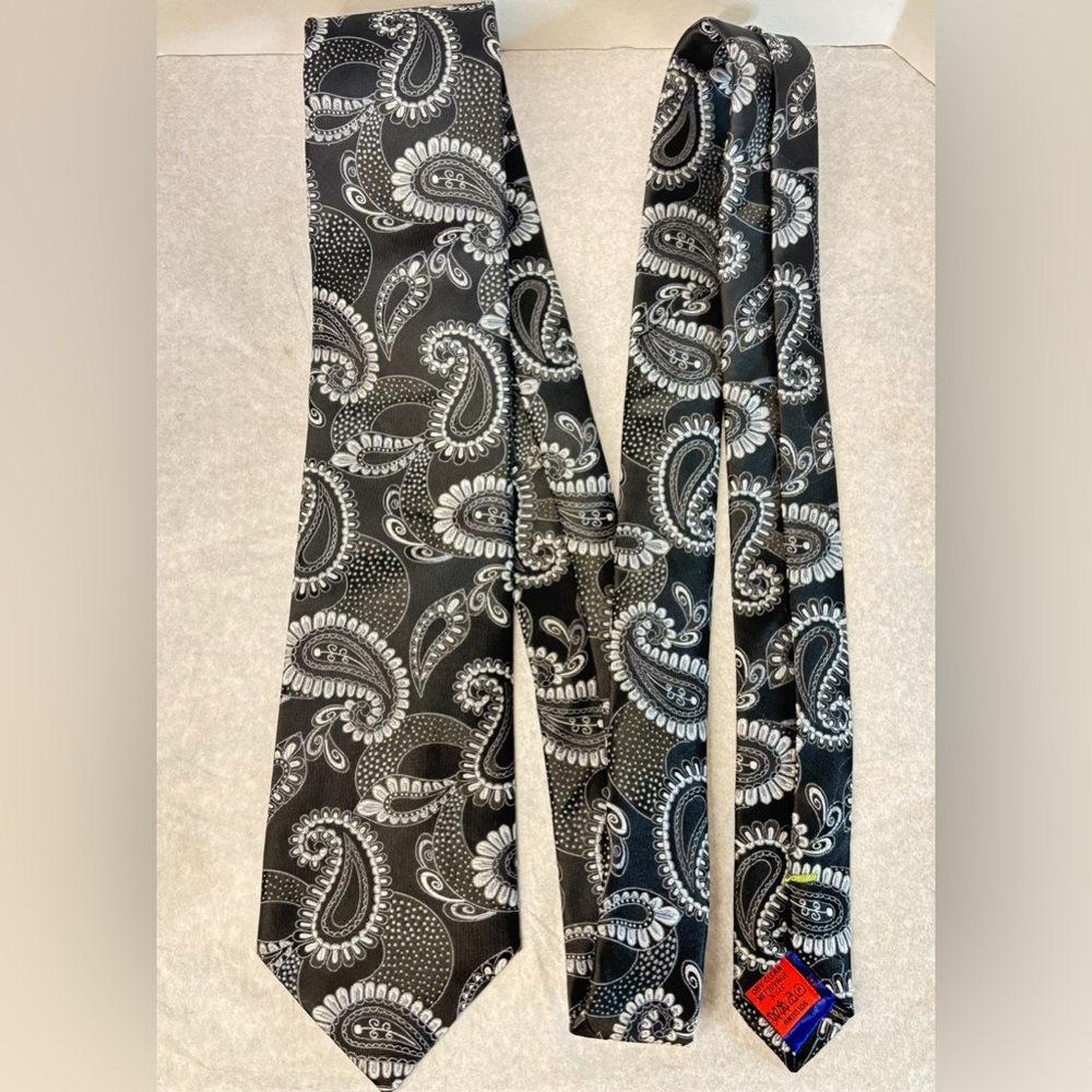 New SPARKS John Sparks mens tie necktie black  grey paisley Classic Multi media